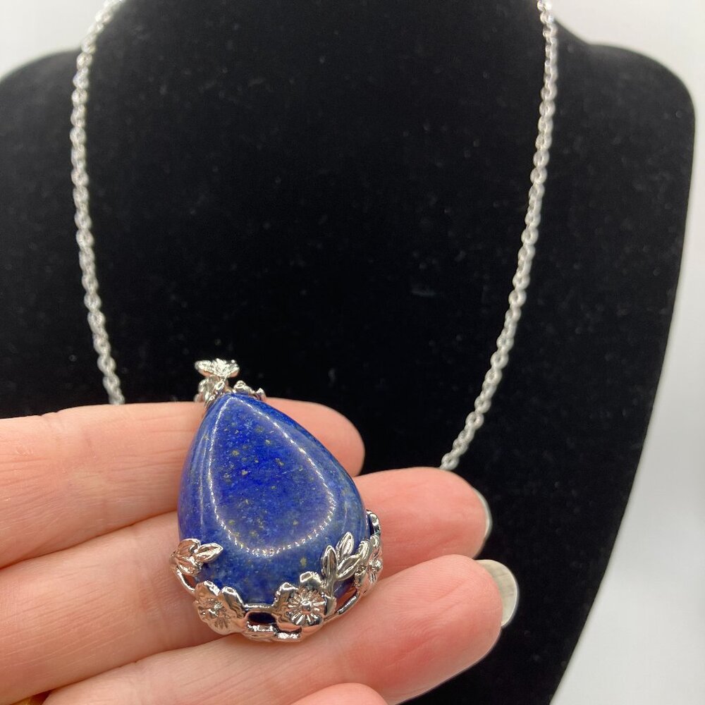 Lapis Lazuli Gemstone Heart Necklace with 20 in Stainless Steel Chain Brand New